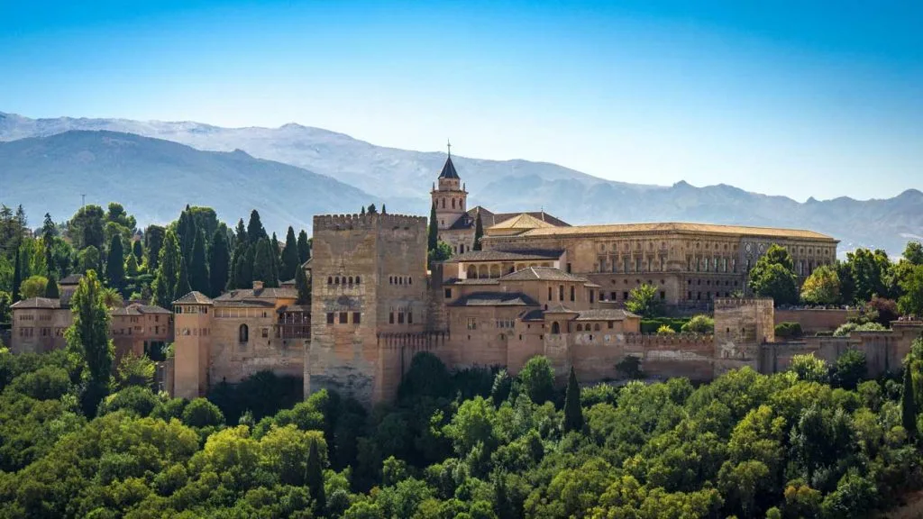 La Alhambra en Granada tours por Andalucía. Viajes por España