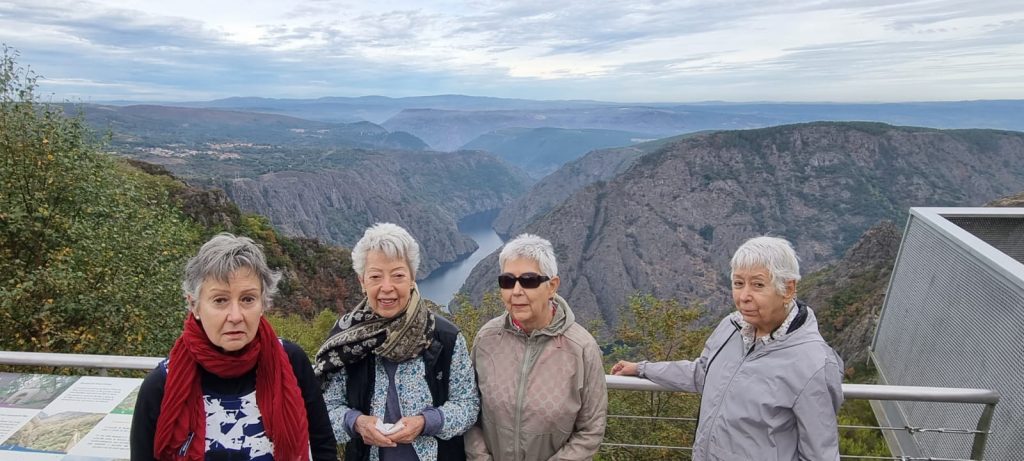 En la Ribeira Sacra en Galicia en un viaje con adultos mayores