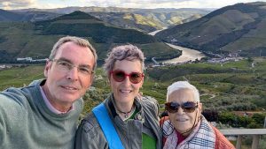 Un-viaje-por-el-norte-de-Portugal-con-una-senora-de-92-anos-y-su-hija